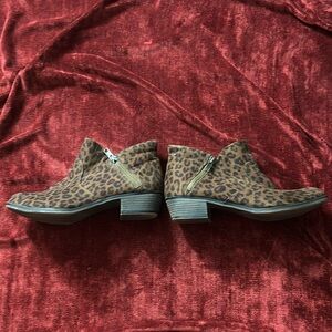 Sun and Stone leopard print shoes
